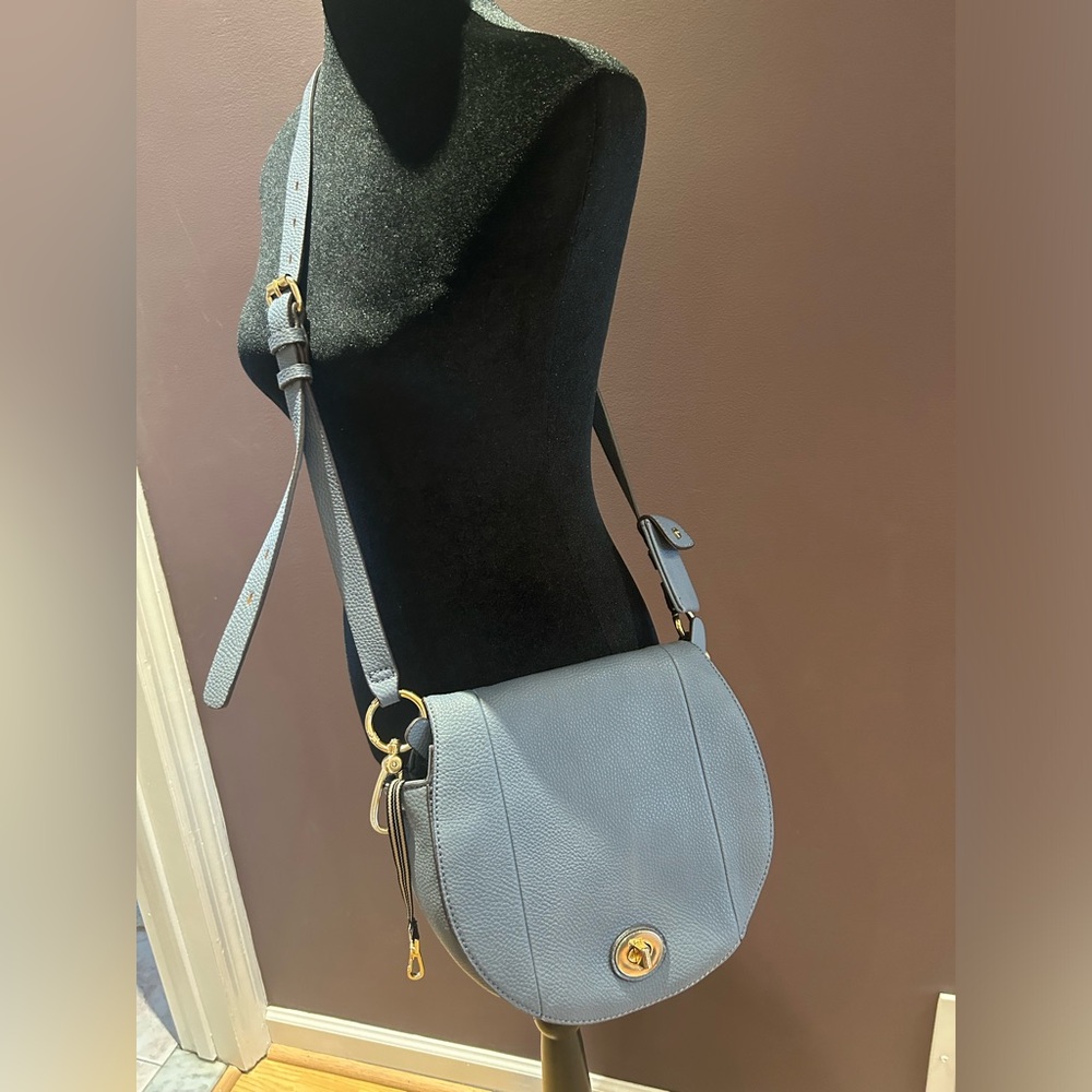 Esprit Medium Crossbody Leather Bag